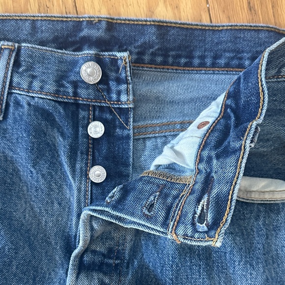 Levi's 501 Straight Fit Denim Jeans - Classic Blue Buttonfly, Distressed - Picture 8 of 8